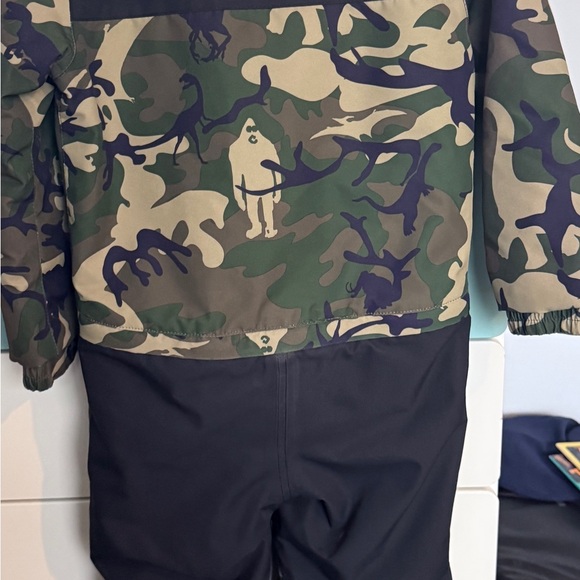 Airblaster Freedom Suit (Kids) — X-Small | Camo | Excellent Condition - Picture 3 of 4